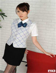 那英遭网红偷拍,动漫美女受虐