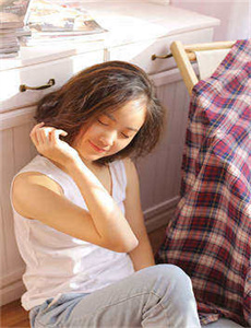 最新韩国r剧2019在线观看/男人手伸进美女内衣揉我胸的视频