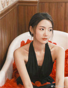 逍遥龙团队视频在线观看/经典乱家庭伦小说