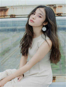 《糙汉房东又撩又凶好上头君子如陌-mdyd-413》
